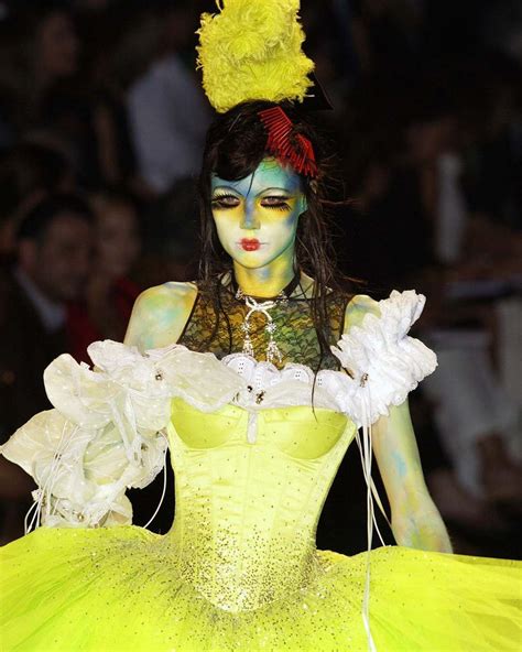 dior haute couture fall winter 2003|christian Dior 2003 collection.